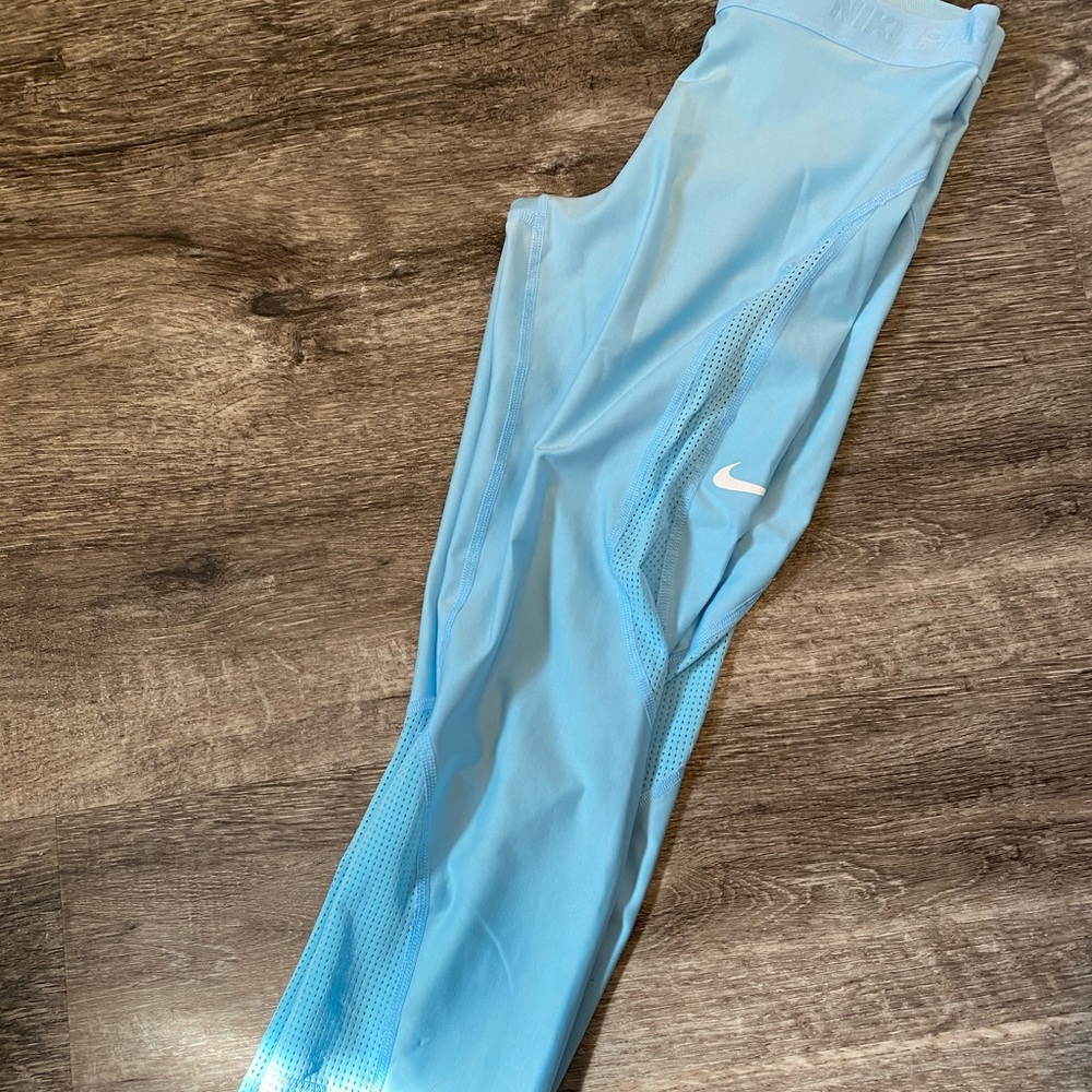 NIKE Capri leggings